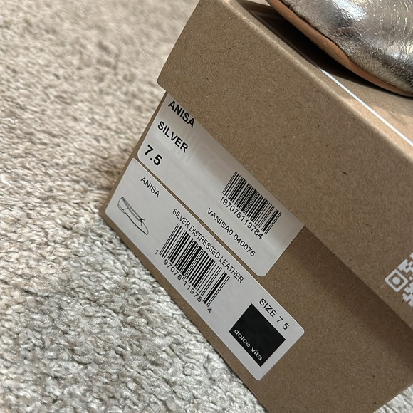 Flats - Picture 5 of 5